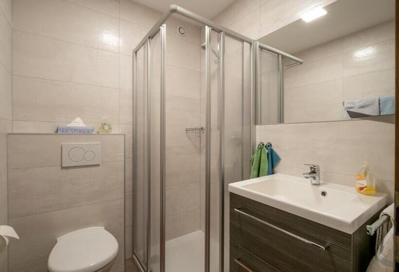 تختخواب و صبحانه Landhaus Elfi