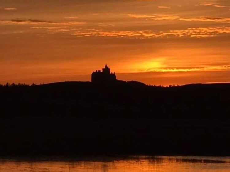 Bed and Breakfast Maddens Bridge Bar & Guesthouse