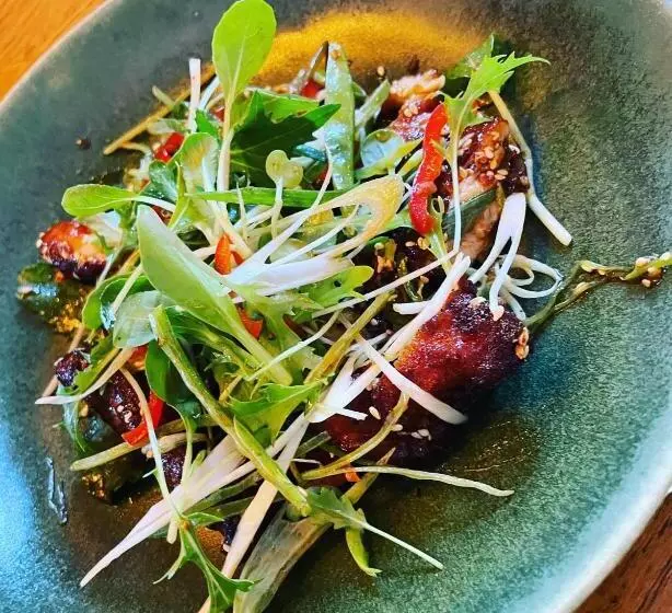 ベッドアンドブレックファースト The Baytree Restaurant & Guesthouse