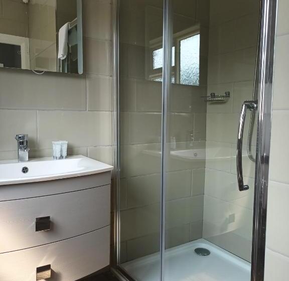 민박 The Baytree Restaurant & Guesthouse