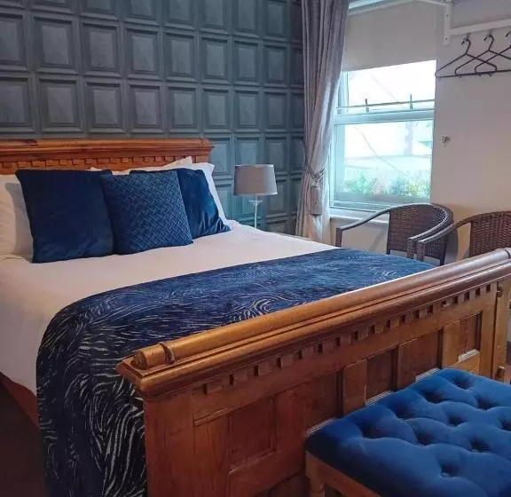 ベッドアンドブレックファースト The Baytree Restaurant & Guesthouse