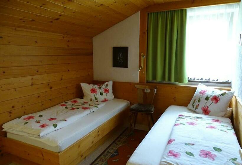 住宿加早餐  Tirolhaus Irma