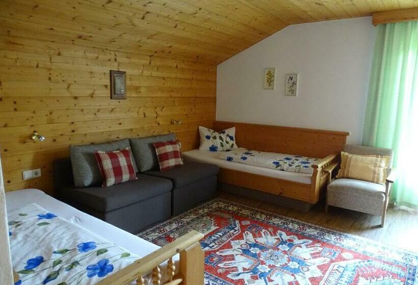 住宿加早餐  Tirolhaus Irma