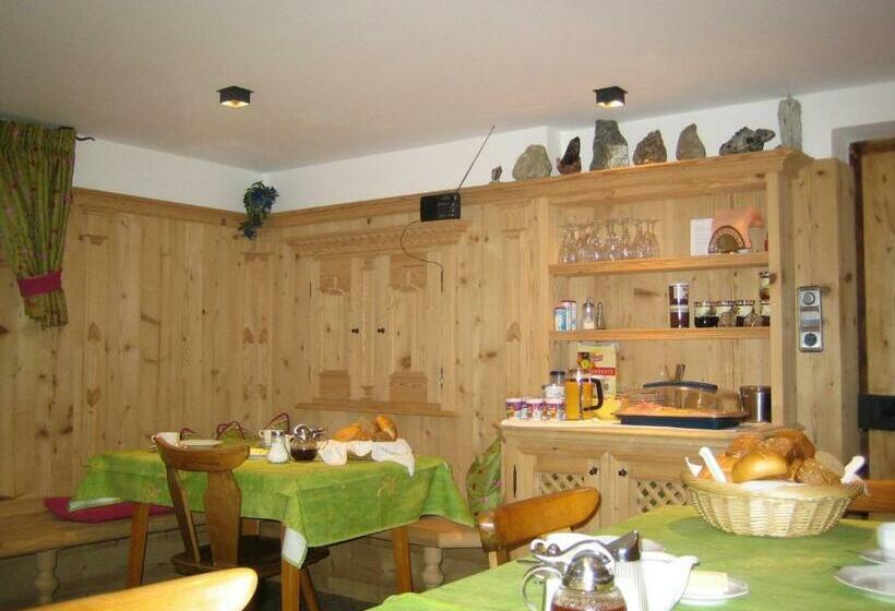 住宿加早餐  Tirolhaus Irma