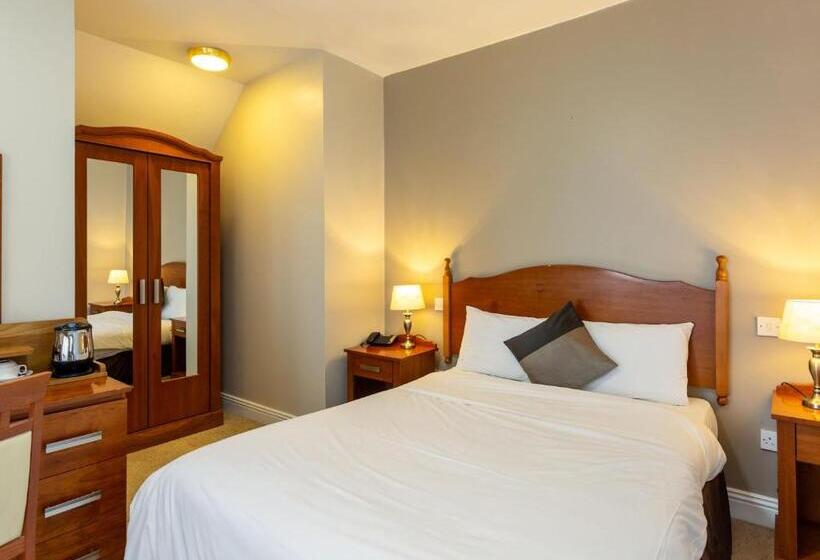 צימר Tudor House Guest House