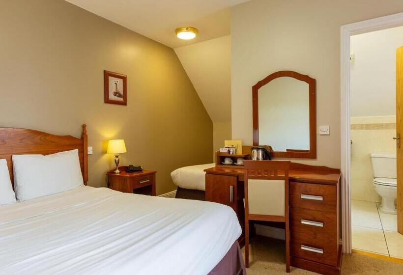 צימר Tudor House Guest House