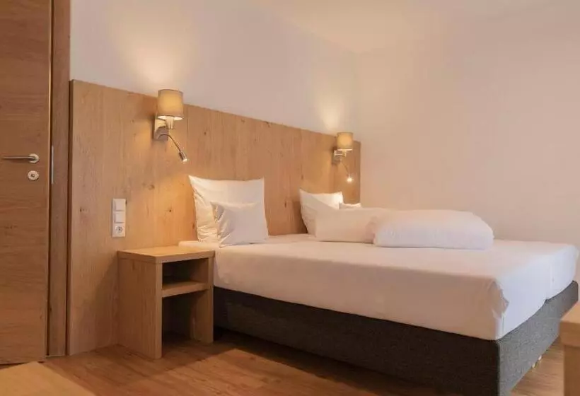 Berghotel Rasis