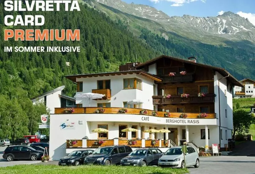 Berghotel Rasis