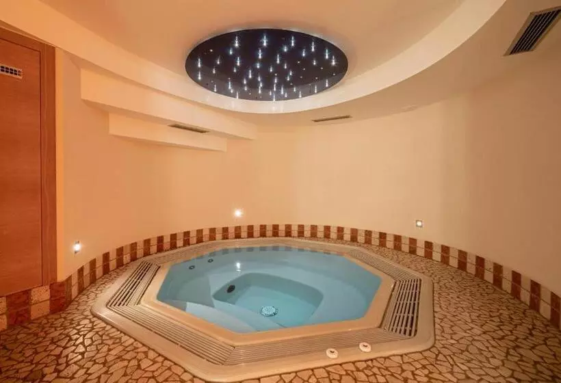 Enzian & Apartmenthotel Johannes