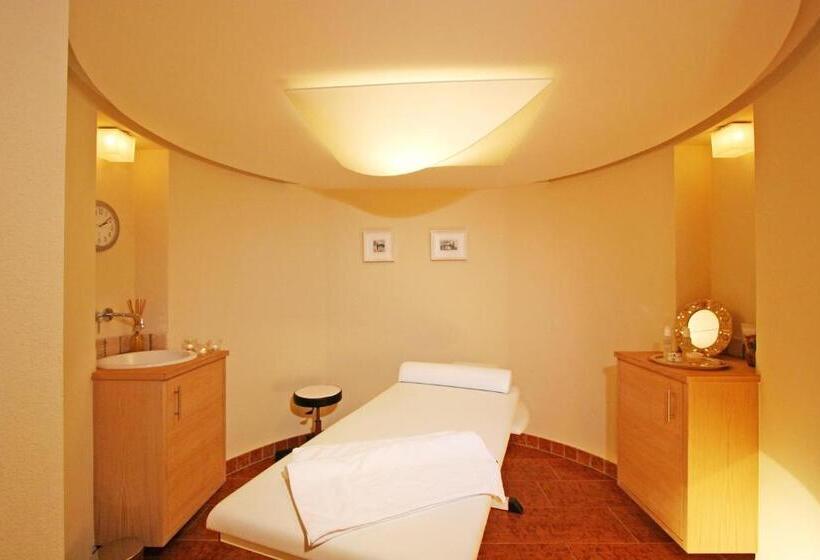 Enzian & Apartmenthotel Johannes