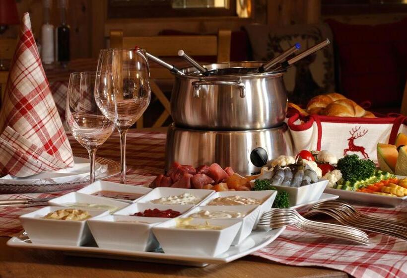 Enzian & Apartmenthotel Johannes