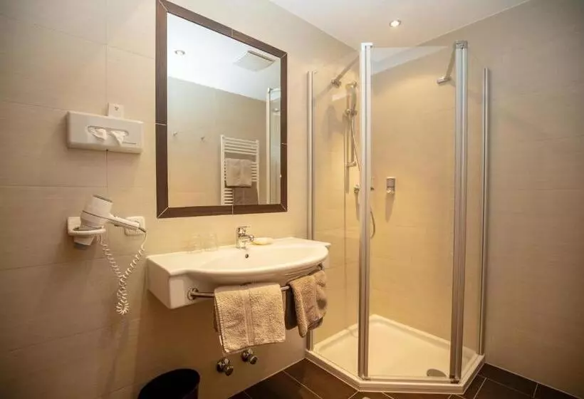 Hotel Charly