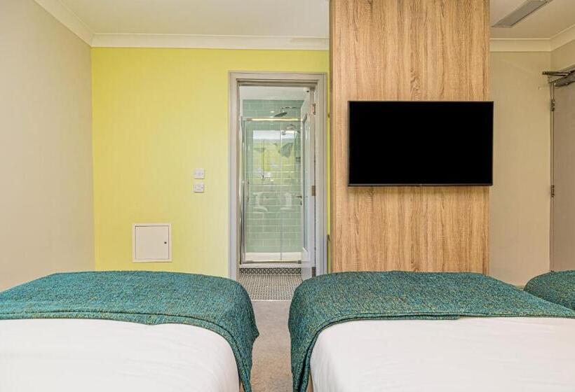 酒店 Forty Four Main Street