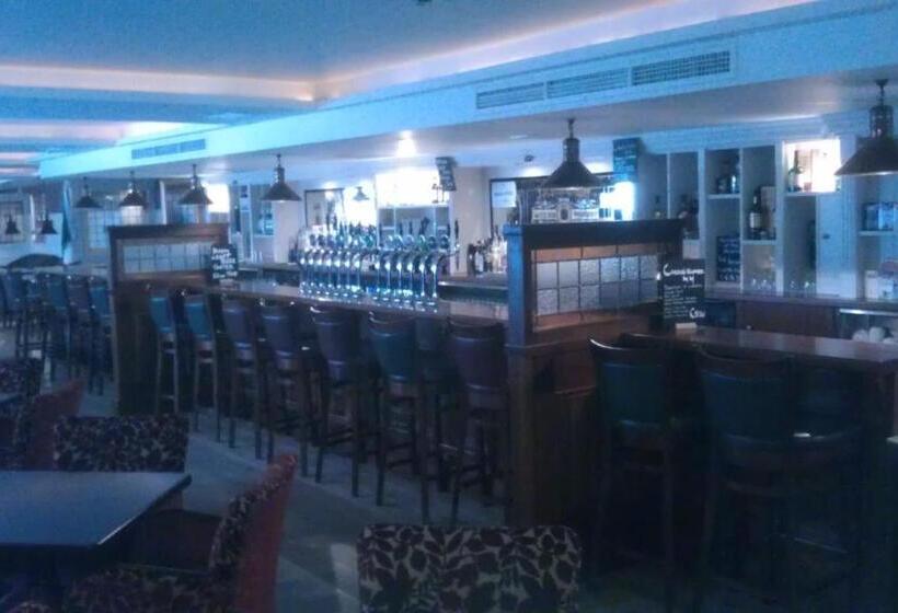 酒店 Forty Four Main Street