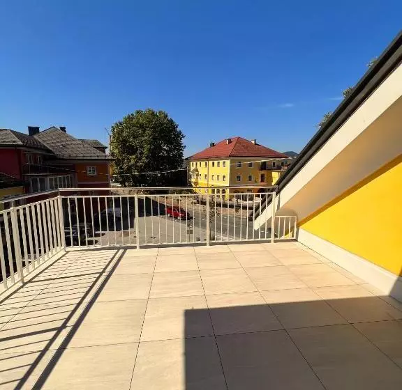 ホテル Gasthof Lebzelter