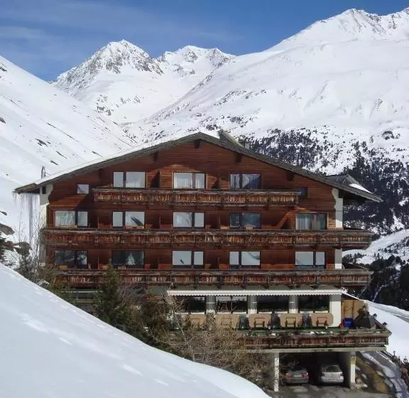 Hotelli Gasthof Geierwallihof