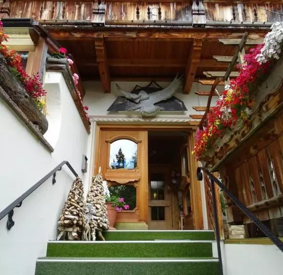 Hotelli Gasthof Geierwallihof