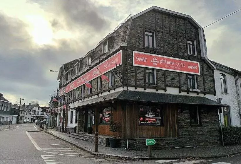 ホテル Hôtel Francorchamps Pitlane Lodge