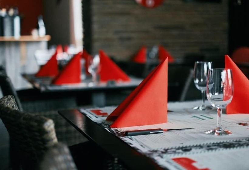 酒店 Hôtel Francorchamps Pitlane Lodge