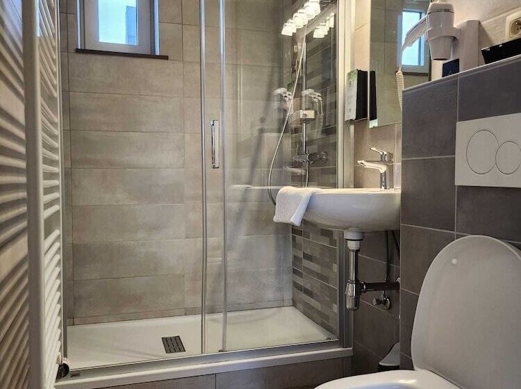 酒店 Hôtel Francorchamps Pitlane Lodge