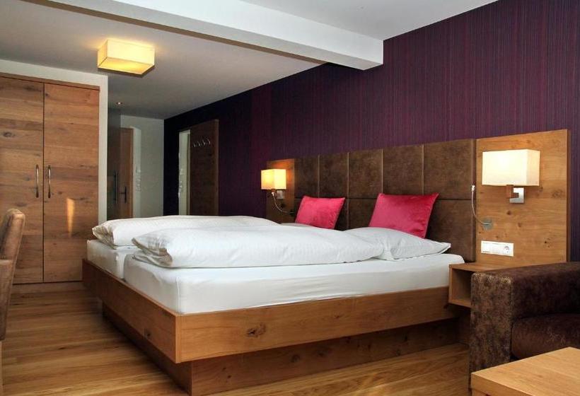 בית מלון כפרי Krone Langenegg