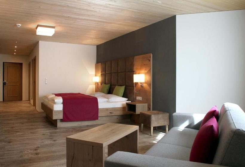 בית מלון כפרי Krone Langenegg