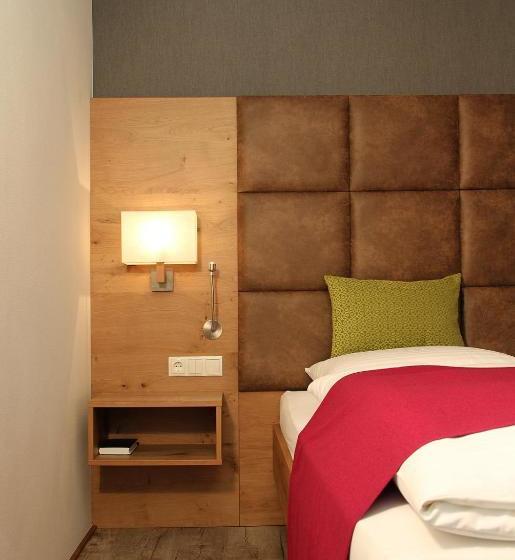 בית מלון כפרי Krone Langenegg