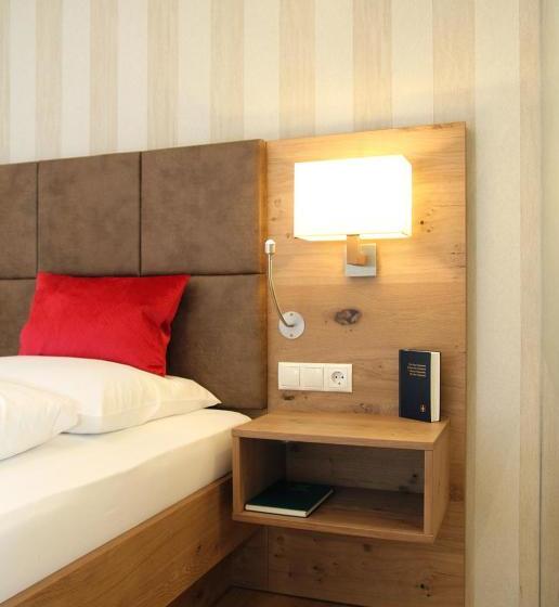 בית מלון כפרי Krone Langenegg