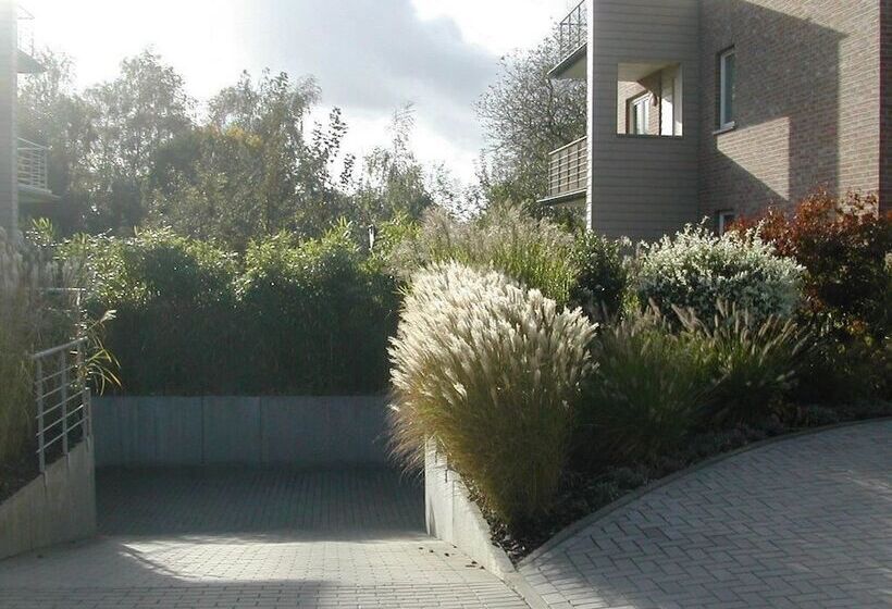 호텔 Piano 2   Mont St Guibert   Louvain La Neuve