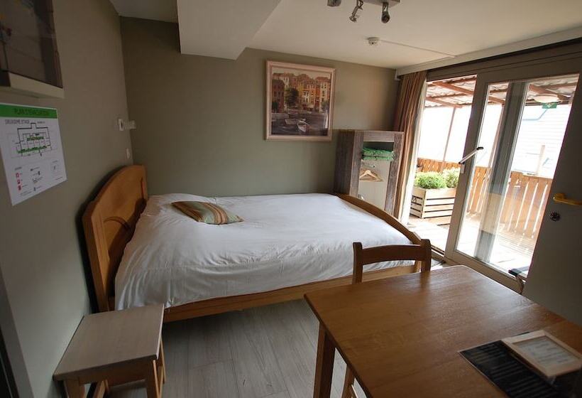 호텔 Piano 2   Mont St Guibert   Louvain La Neuve