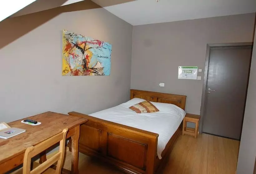 ホテル Piano 2   Mont St Guibert   Louvain La Neuve