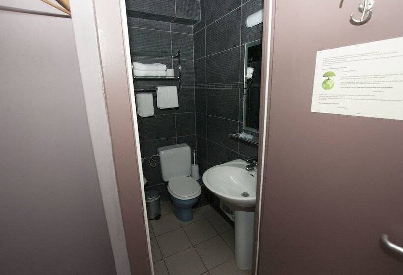 호텔 Piano 2   Mont St Guibert   Louvain La Neuve