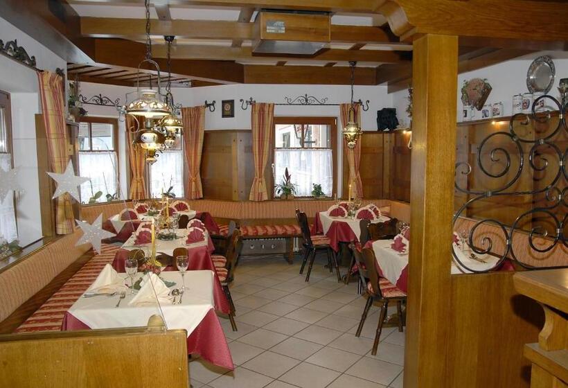 בית מלון כפרי Restaurant Burgblick