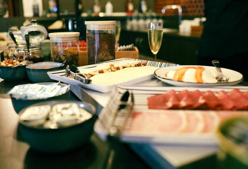 Travel Hotel Kruisem