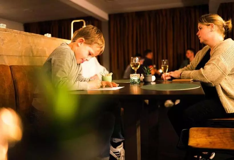 Travel Hotel Kruisem