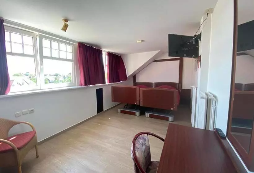 هتل Vakantiecentrum Zeelinde