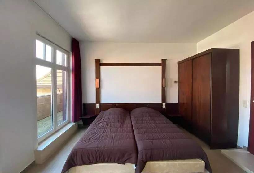 هتل Vakantiecentrum Zeelinde