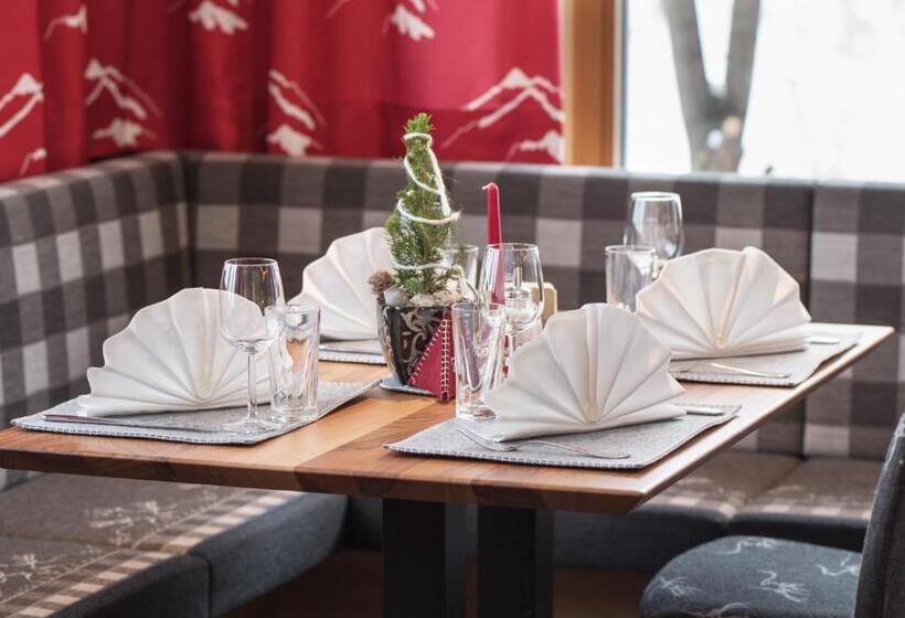 בית מלון כפרי Waldcafe