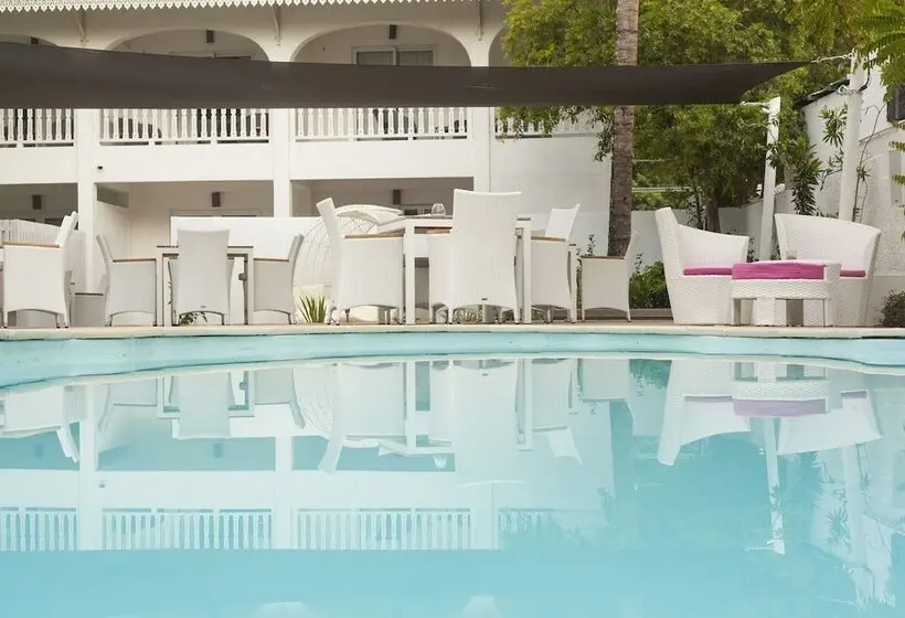 تختخواب و صبحانه Esprit Libre Restaurant And Guest House