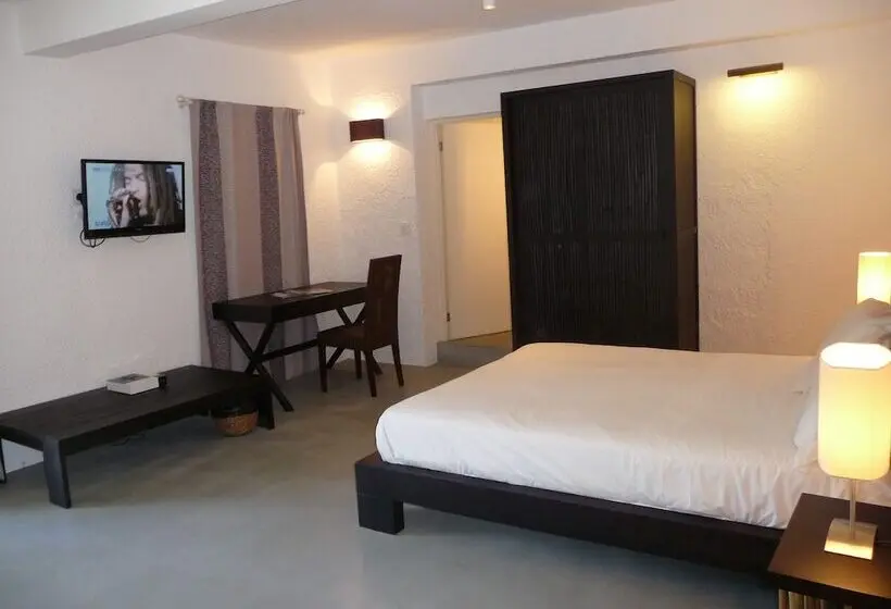تختخواب و صبحانه Esprit Libre Restaurant And Guest House