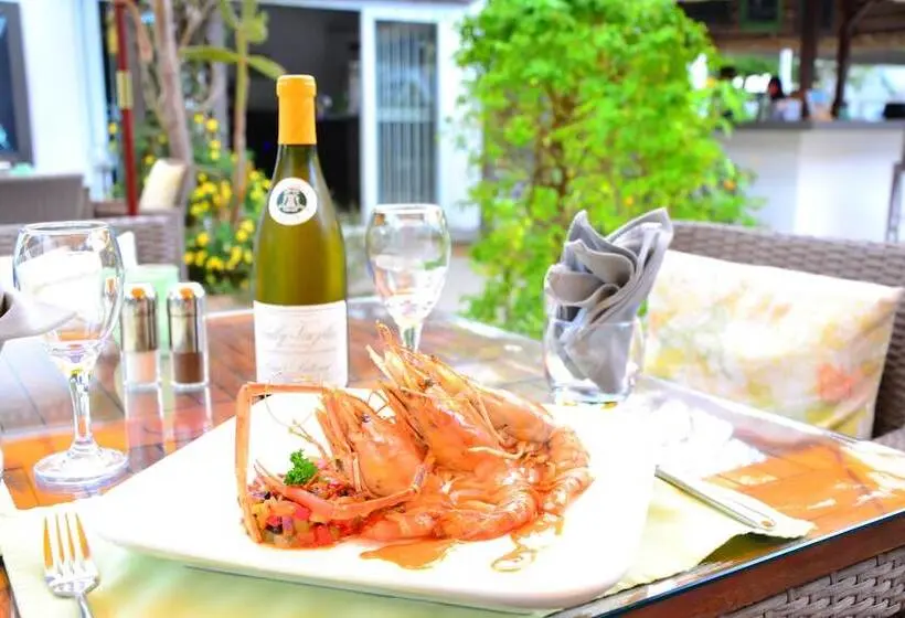 تختخواب و صبحانه Esprit Libre Restaurant And Guest House