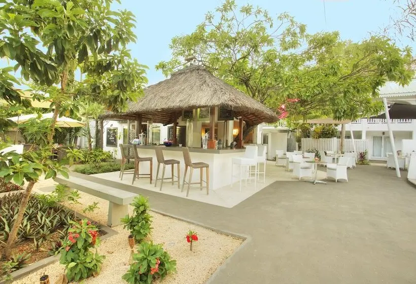 تختخواب و صبحانه Esprit Libre Restaurant And Guest House