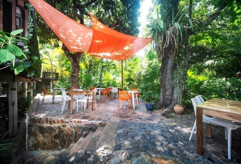 تختخواب و صبحانه Puerta Azul