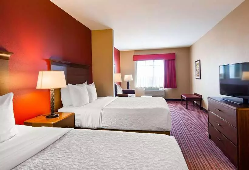Best Western Plus Hudson Hotel & Suites