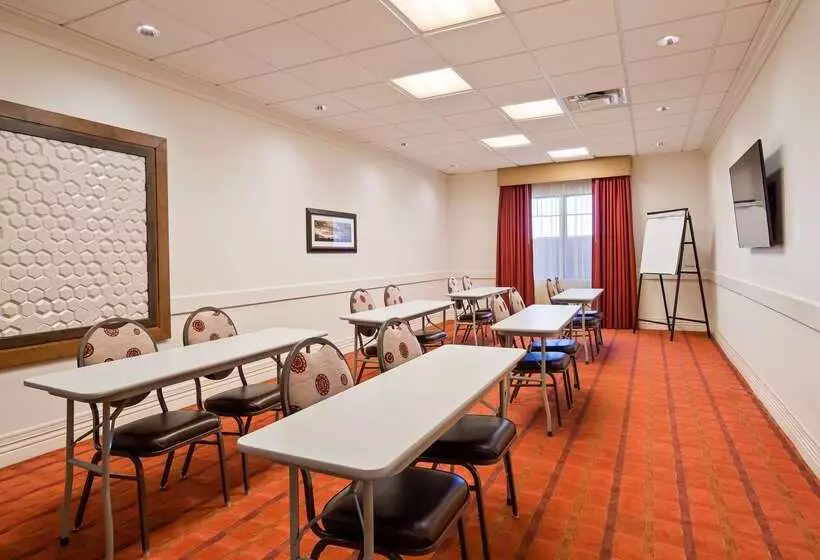 Best Western Plus Hudson Hotel & Suites