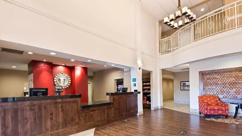 Best Western Plus Hudson Hotel & Suites