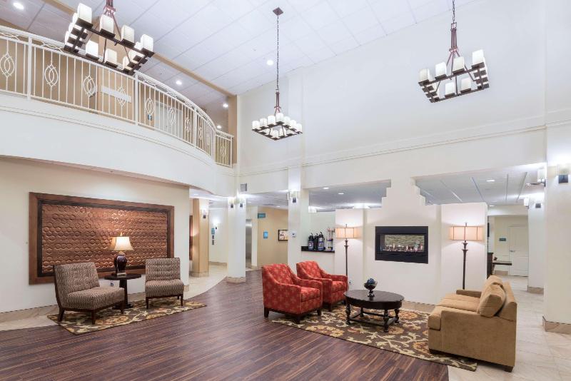 Best Western Plus Hudson Hotel & Suites