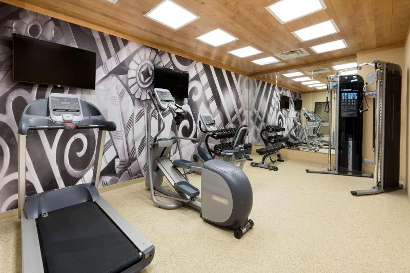 Best Western Plus Hudson Hotel & Suites