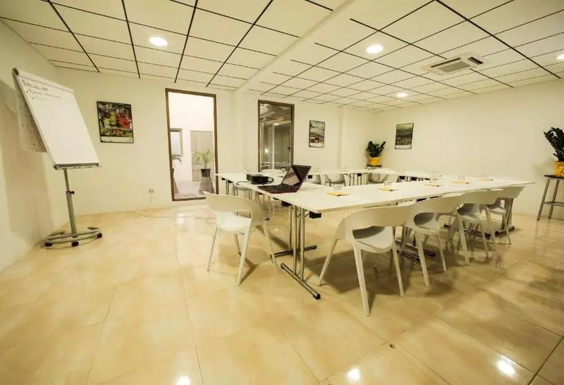 هتل Hôtel Amazonia Du Fleuve