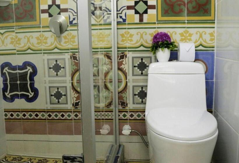 هتل Voilá Signature Casa Isabel